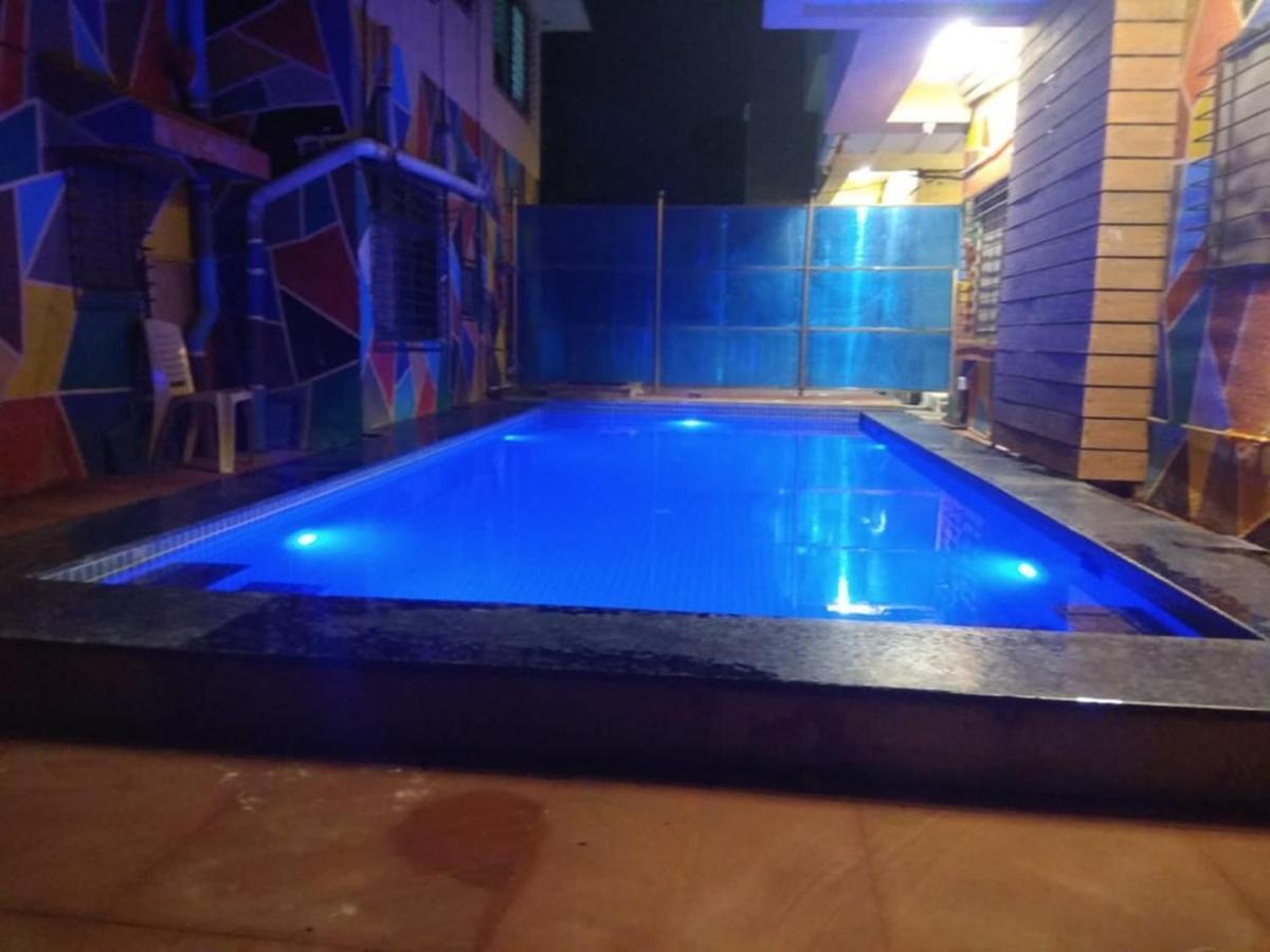 Hotel Phoenix 로나발라 외부 사진