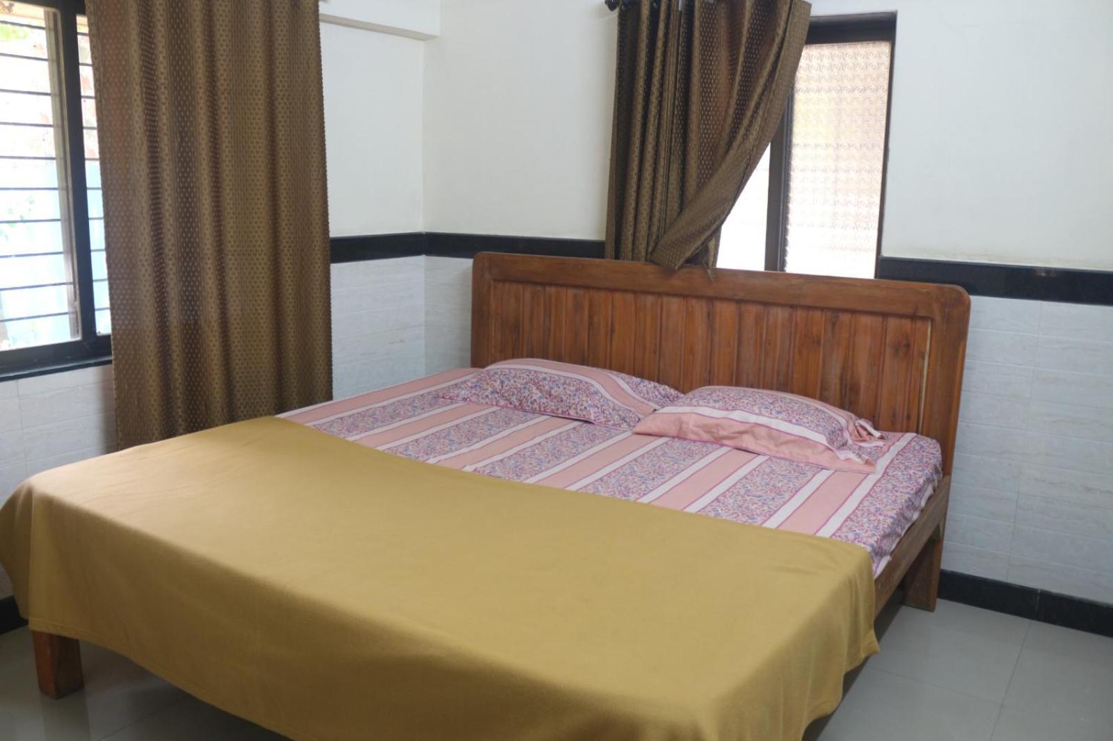 Hotel Phoenix 로나발라 외부 사진